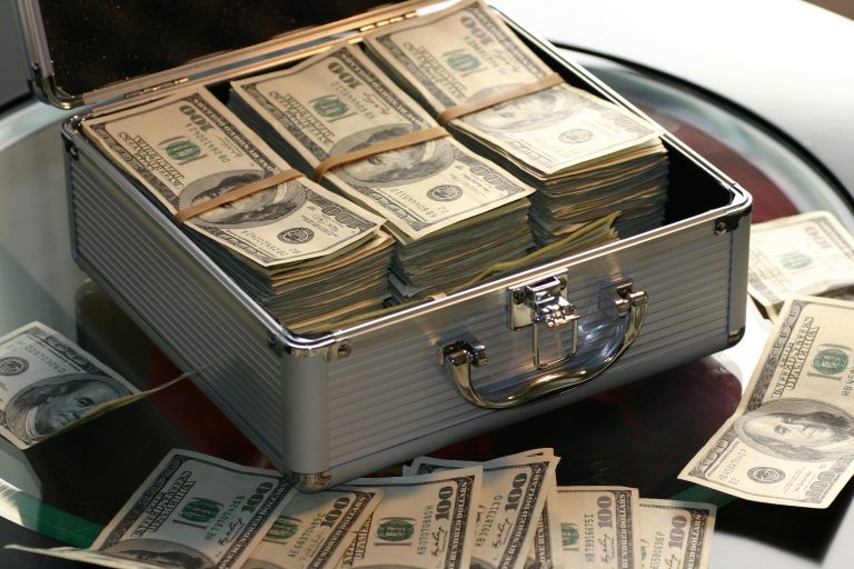 10 Business Ideas That Can Make You A Billionaire Or Leave You Broke